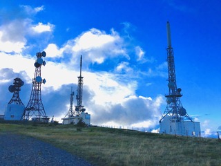 2040mの電波塔